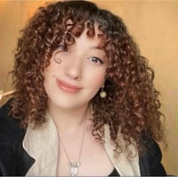 Liza Kawaller is on Radical Candor's Enterprise Sales team